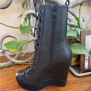 Ruthie Davis Angelina Jet Black lWedge Boots